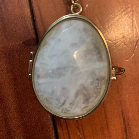 LOFT Jewelry - Long Locket- loft